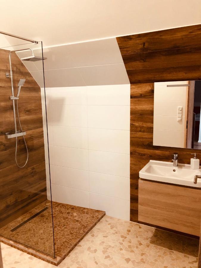 A Restaurace V Zatisi * Horni Lhota (Ostrava)
